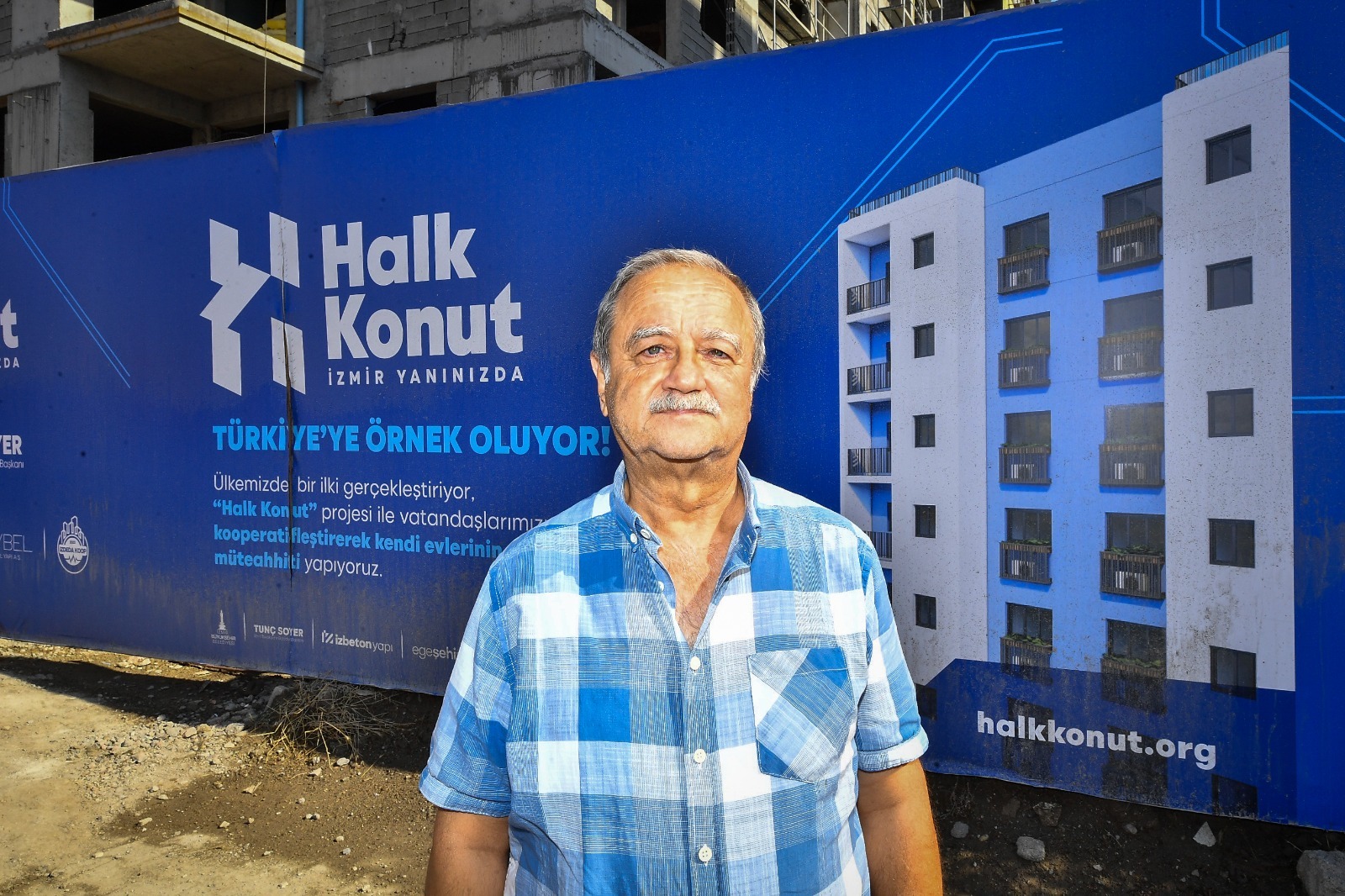 İzmir'in Türkiye'ye örnek uygulaması Halk Konut projesi hızla ilerliyor