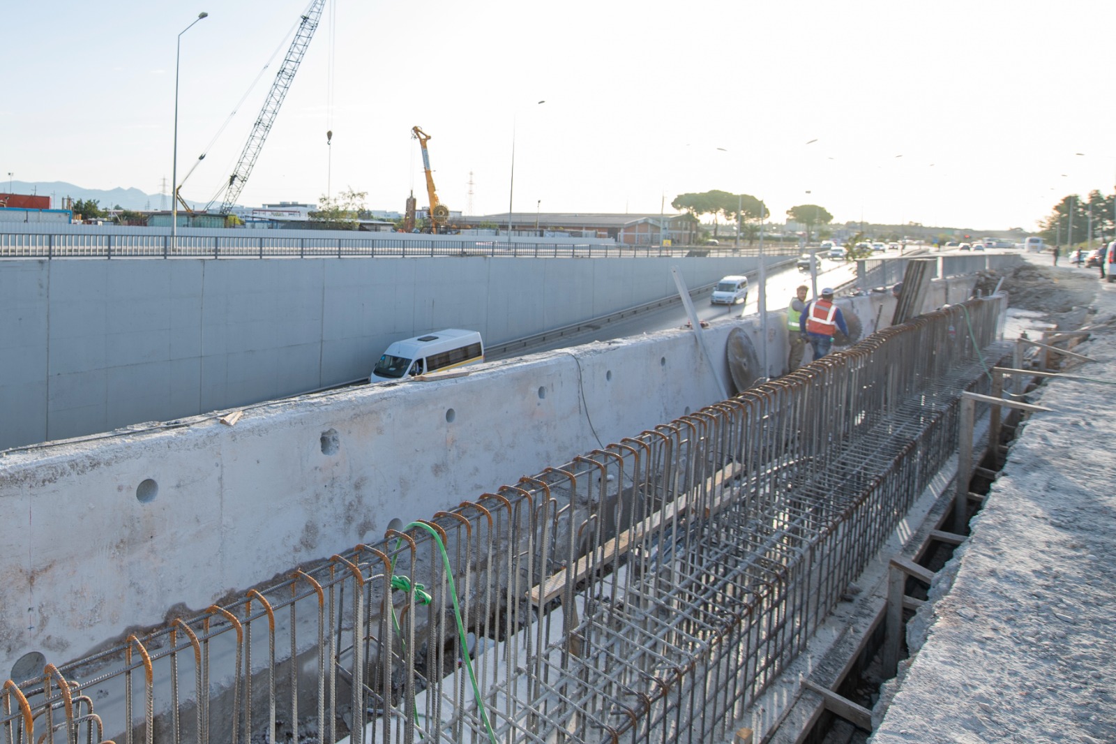 İzmir’in 66 taşıt ve yaya köprüsü yenilendi