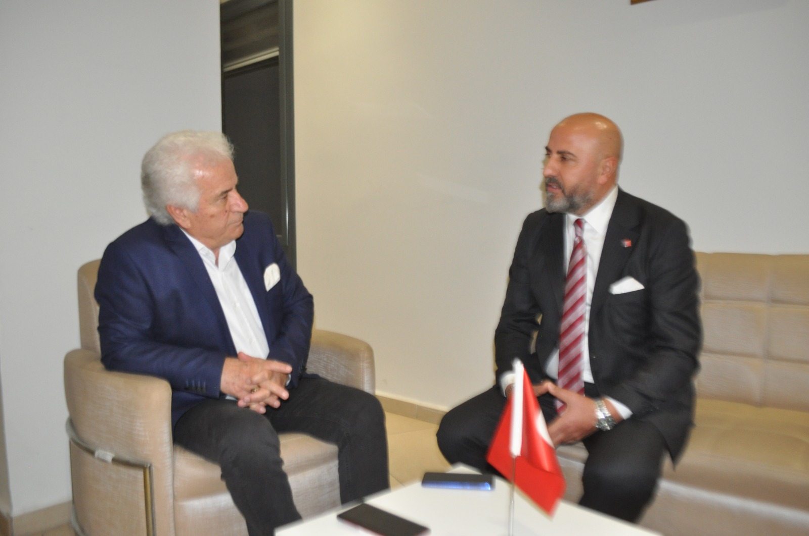 Salih ERKEK sordu, Bülent SÖZÜPEK cevapladı: Karabağlar'da 50 bin fark atacağız!