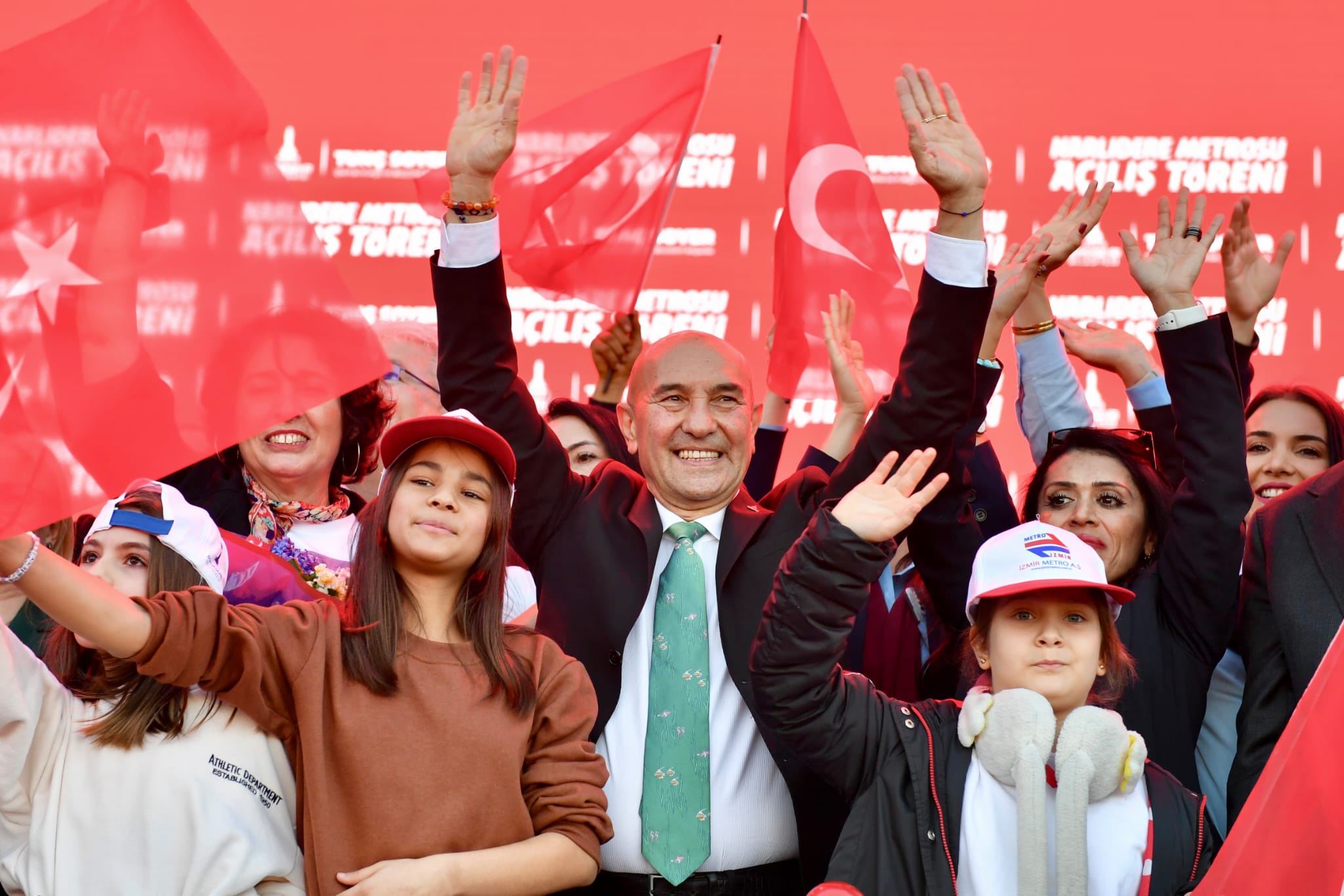 Narlıdere Metrosu görkemli bir törenle açıldı