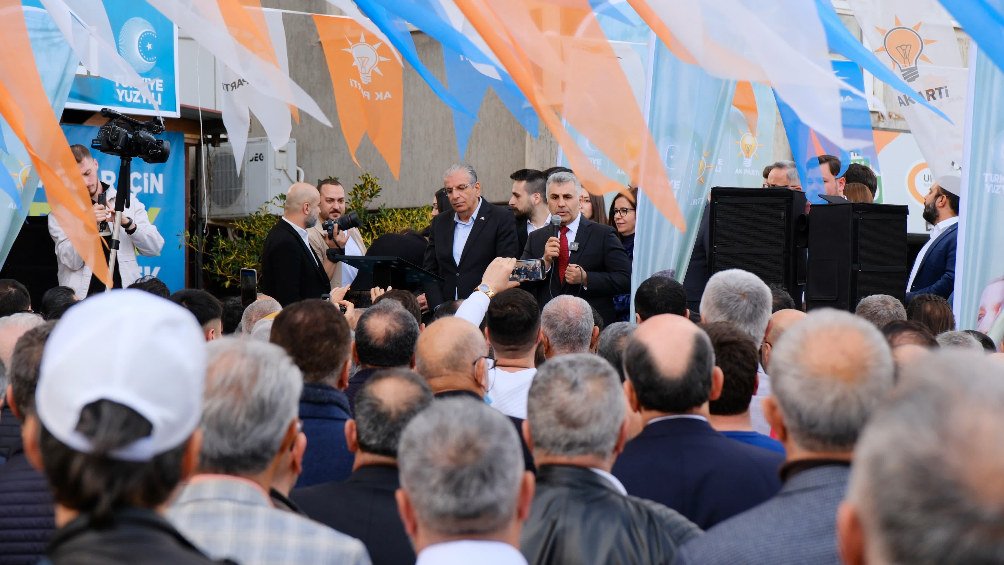 AK Parti Karabağlar Seçim Koordinasyon Merkezi açıldı!