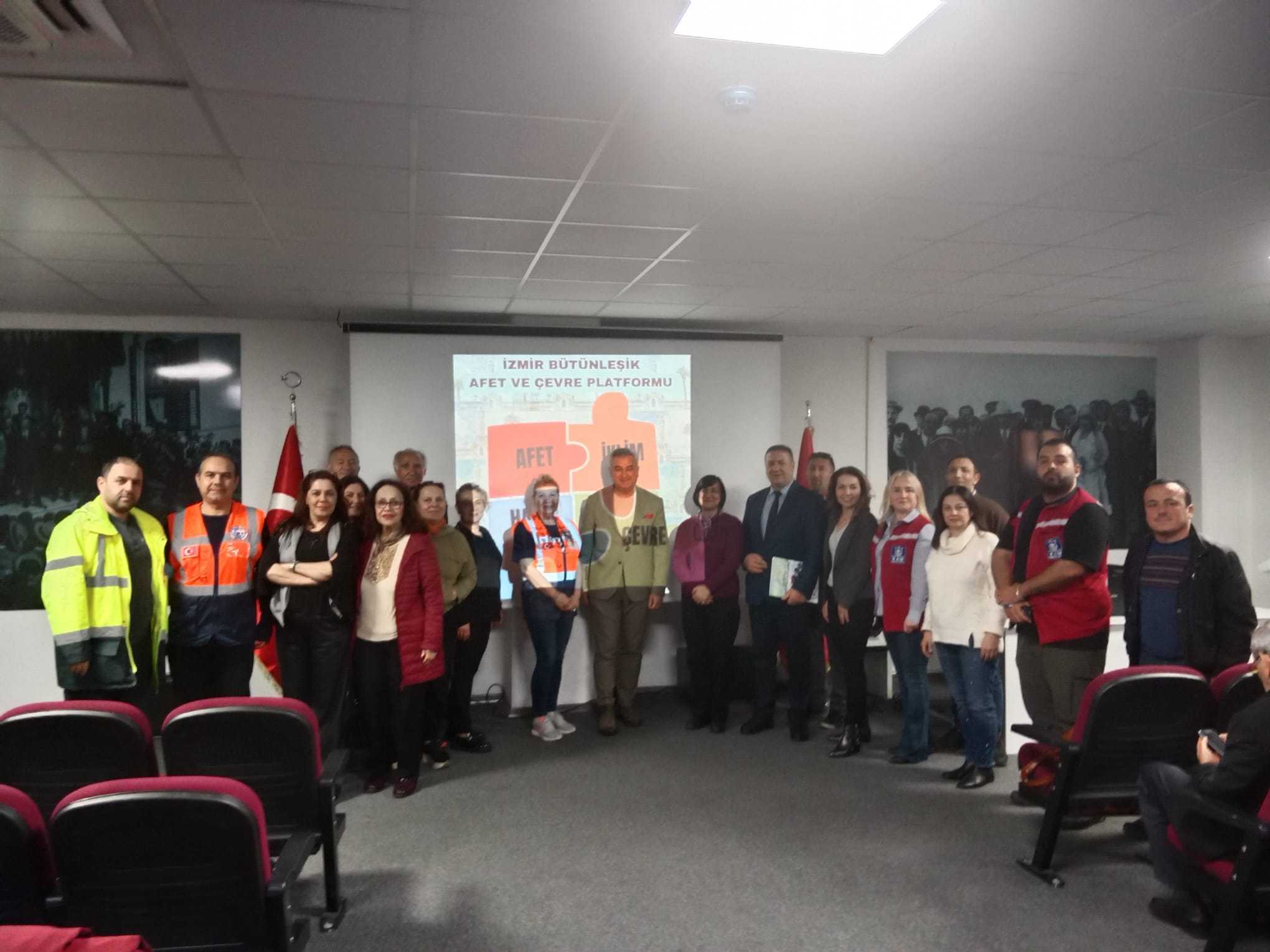 Tarihi Bir Dönüm Noktası: İzmir Bütünleşik Afet ve Çevre Platformu Kuruldu