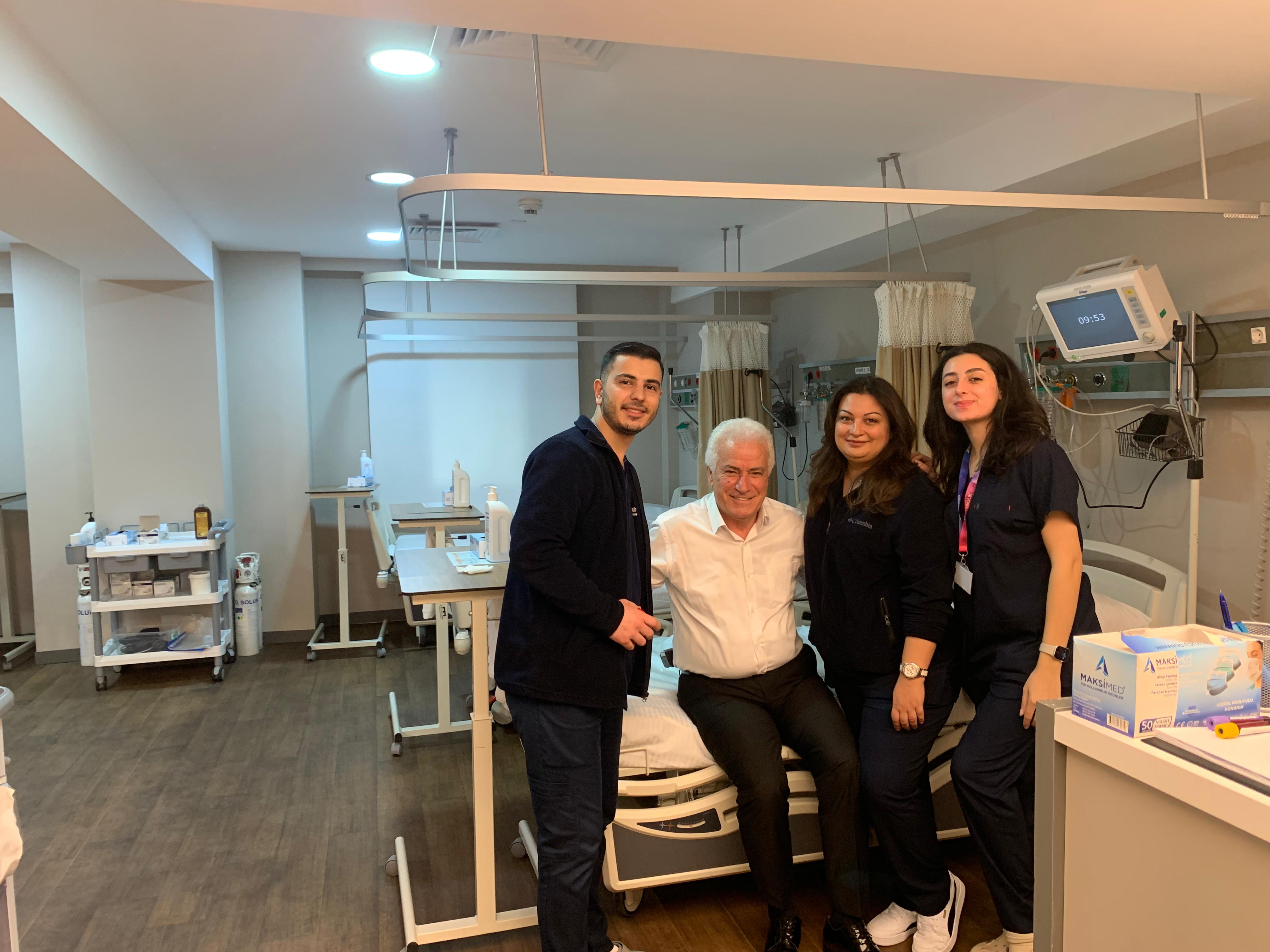 Salih Erkek'ten hastane çalışanlarına büyük övgü!