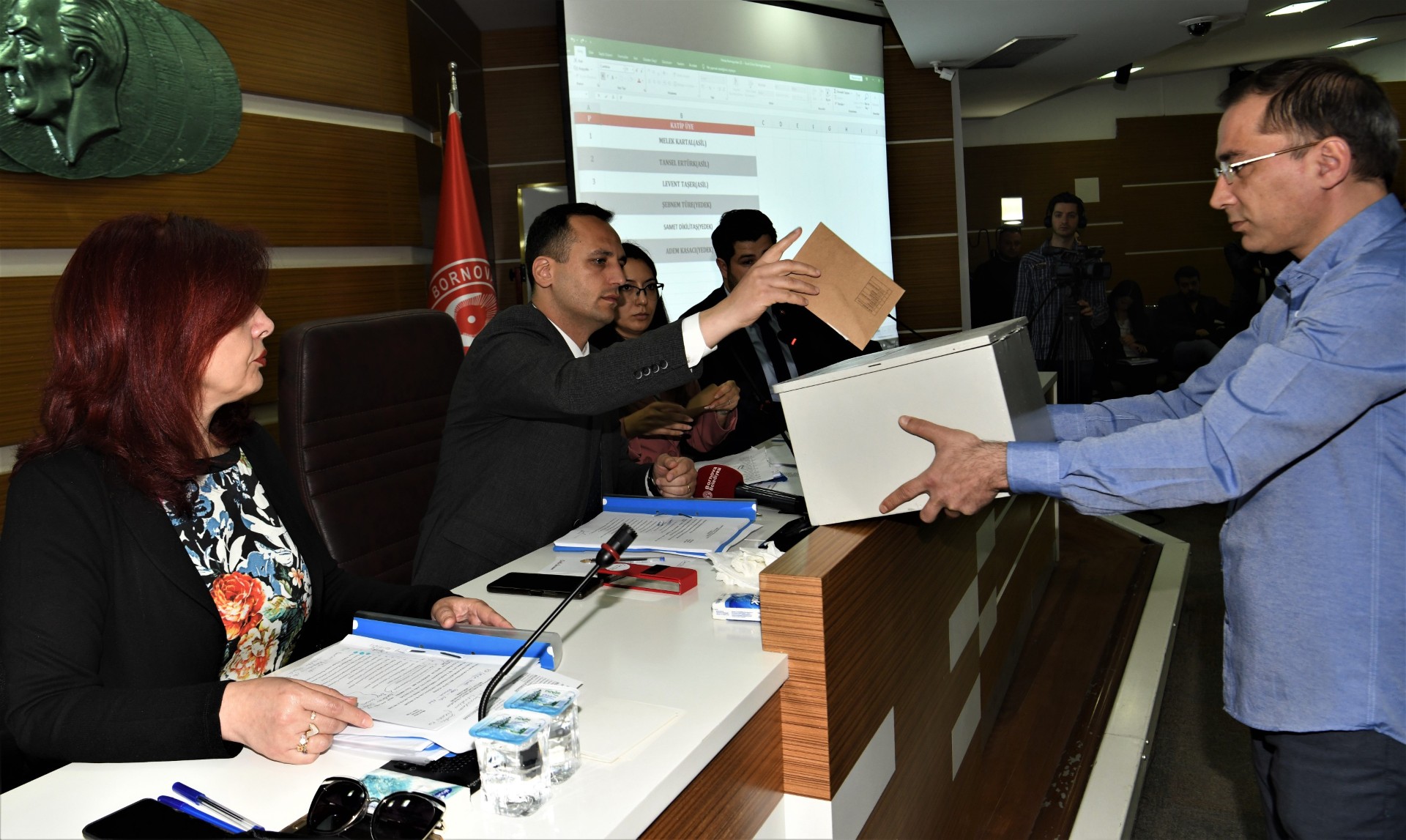 Bornova’da dönemin ilk meclisi gerçekleştirildi