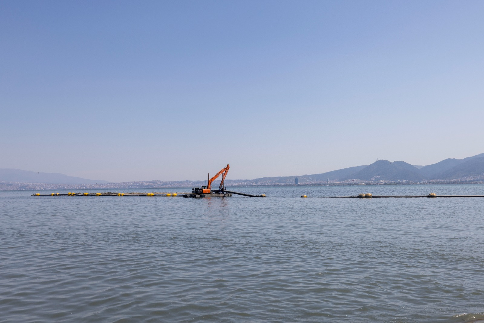 İZSU’dan temiz “Körfez” mesaisi