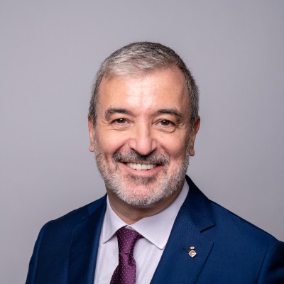 Başkan Tugay’a dünyadan tebrik mesajı yağdı