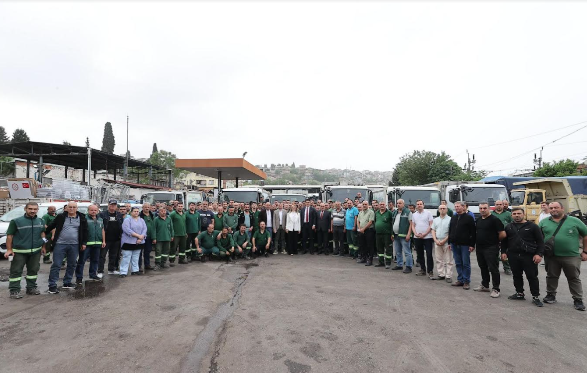 Başkan Mutlu’dan Temizlik İşleri personeline sabah vardiyası ziyareti