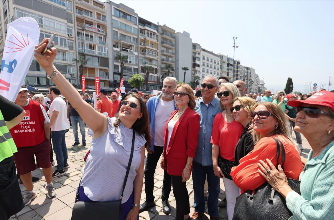 Başkan Mutlu: Bir gün değil her gün emeğin yanında olacağız