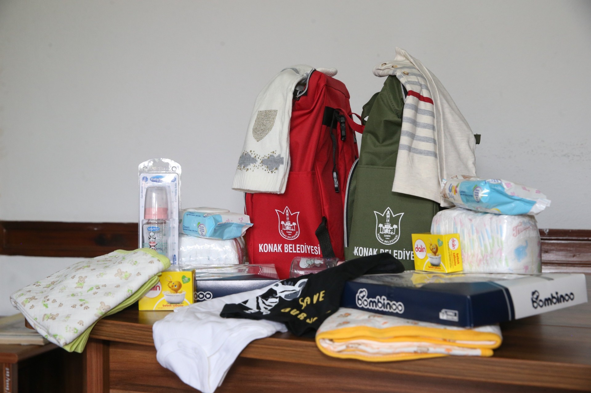 Konak’tan yenidoğan bebeklere ‘hoş geldin’ hediyesi