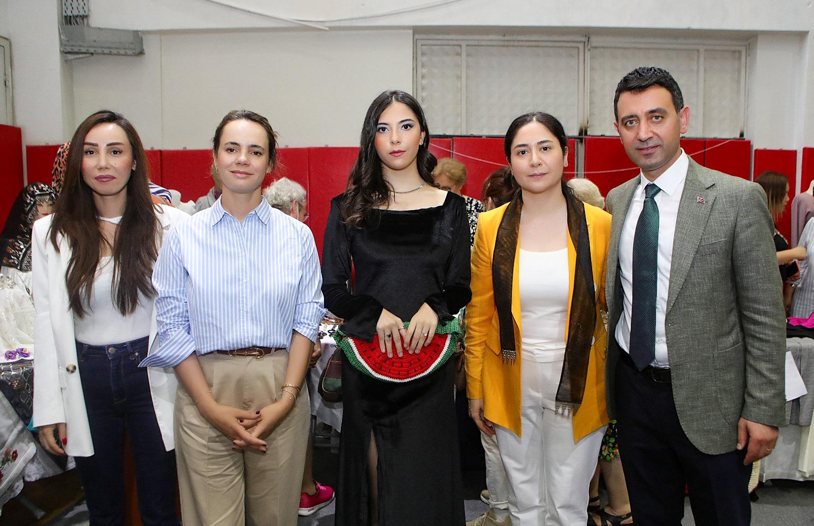 Bayraklılı kadınlarının yıl sonu sergisinde Filistin Vurgusu