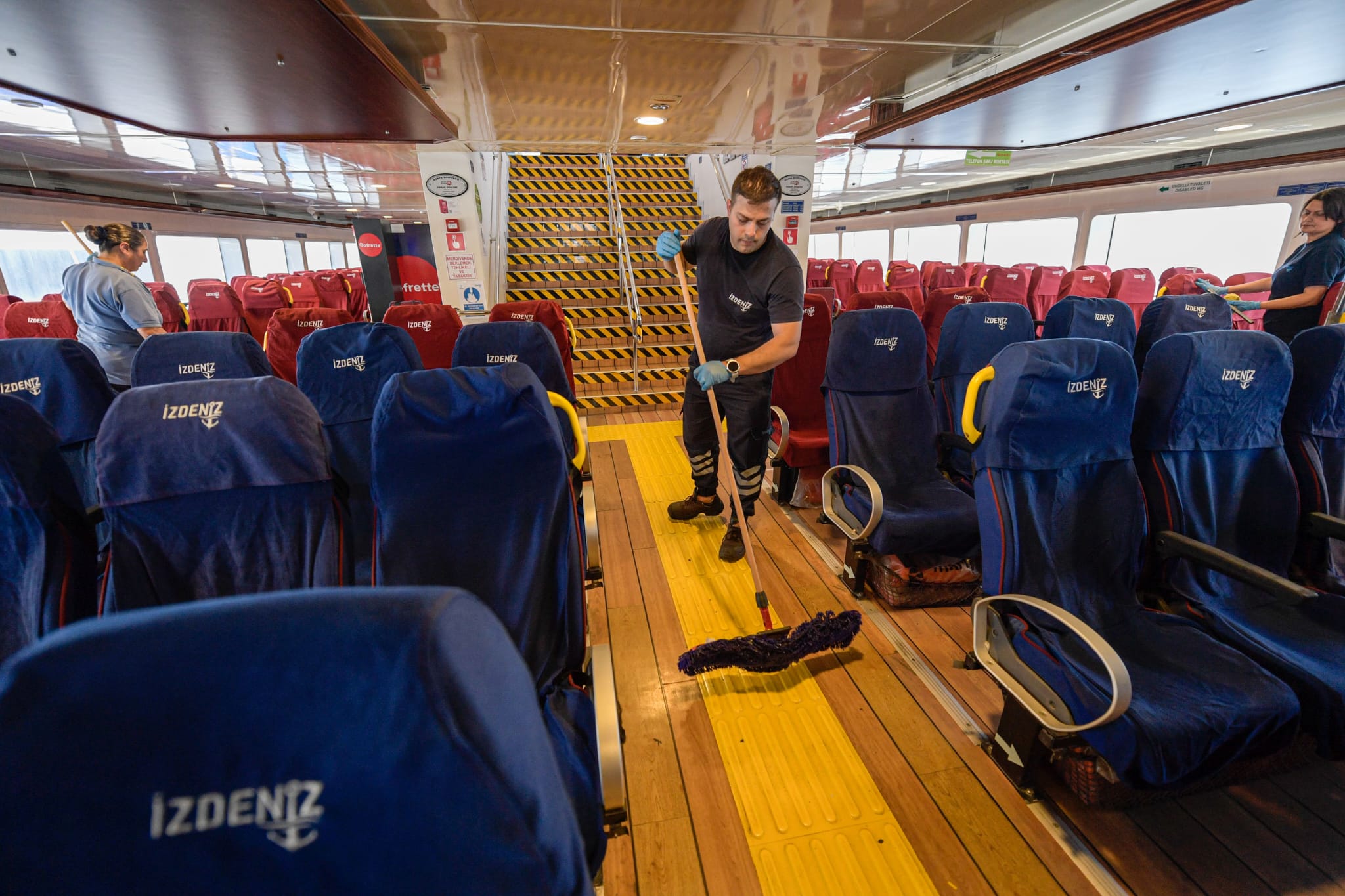 İzmir’in toplu ulaşım araçları tertemiz