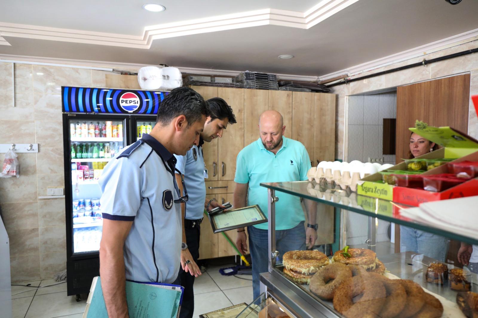 Karşıyaka Belediyesi ekiplerinden bayram mesaisi