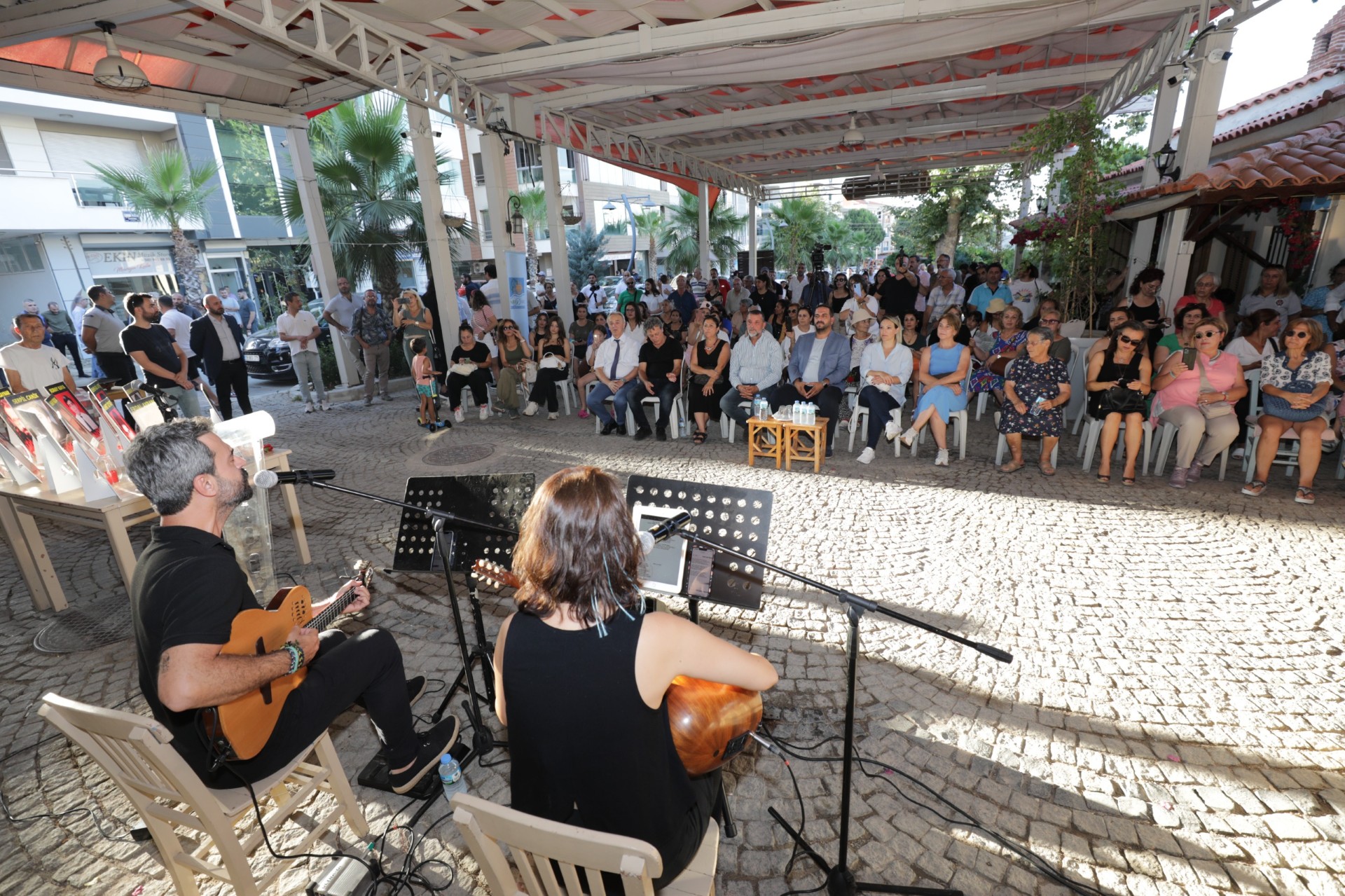 MADIMAK’TA KATLEDİLEN CANLAR, NARLIDERE’DE TÜRKÜLERLE ANILDI