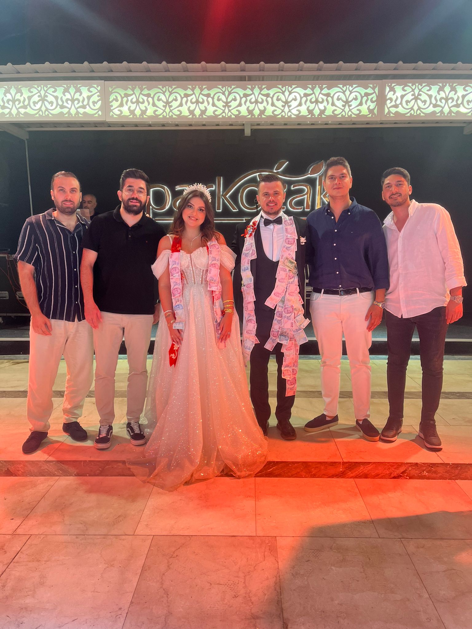 Duran ve Yenginer ailelerinin mutlu günü: Janset ve Kubilay dünya evine girdi