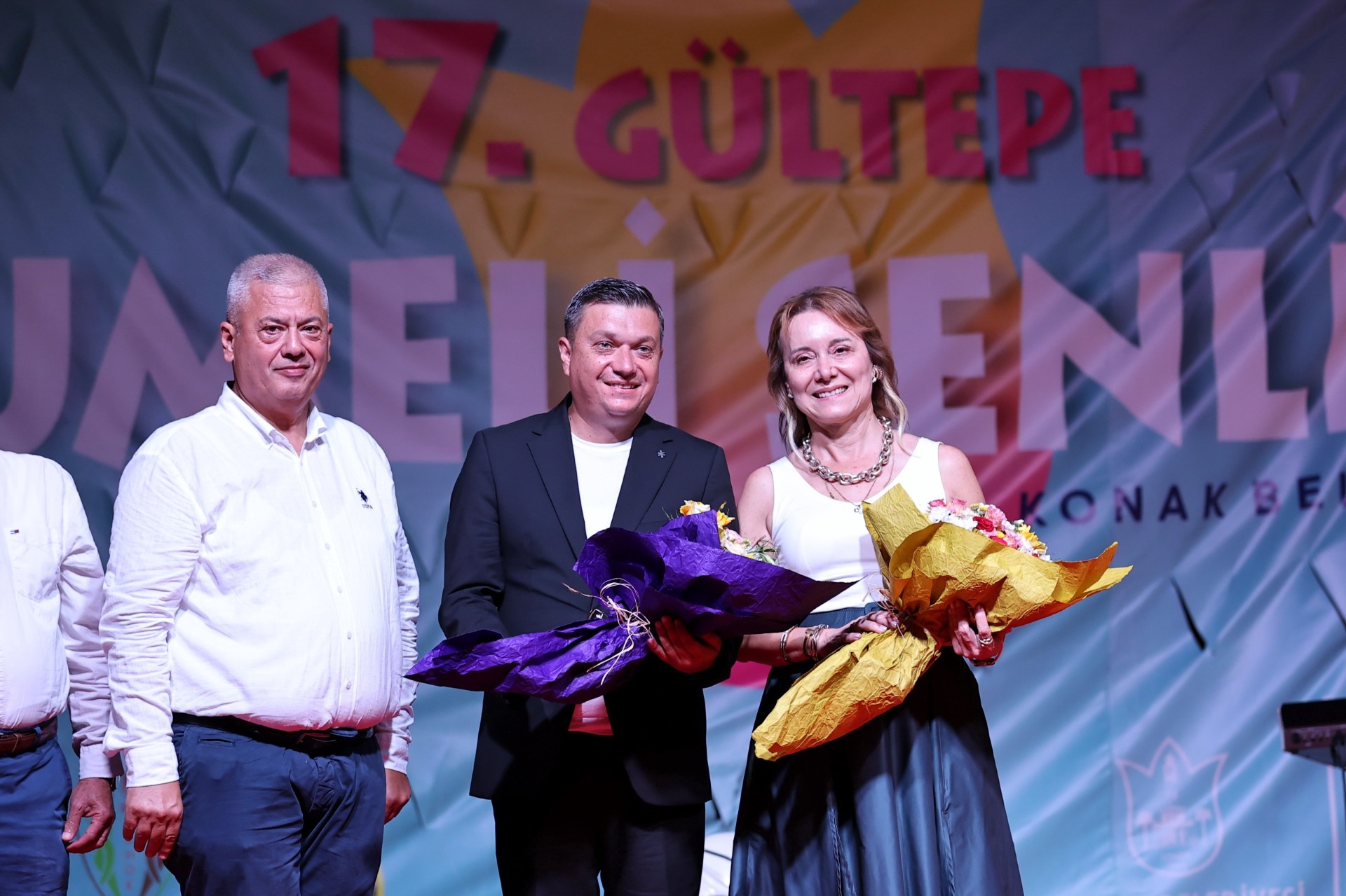 Gültepe’de Balkan rüzgarları esti: Başkan Mutlu’dan göçmen halayı