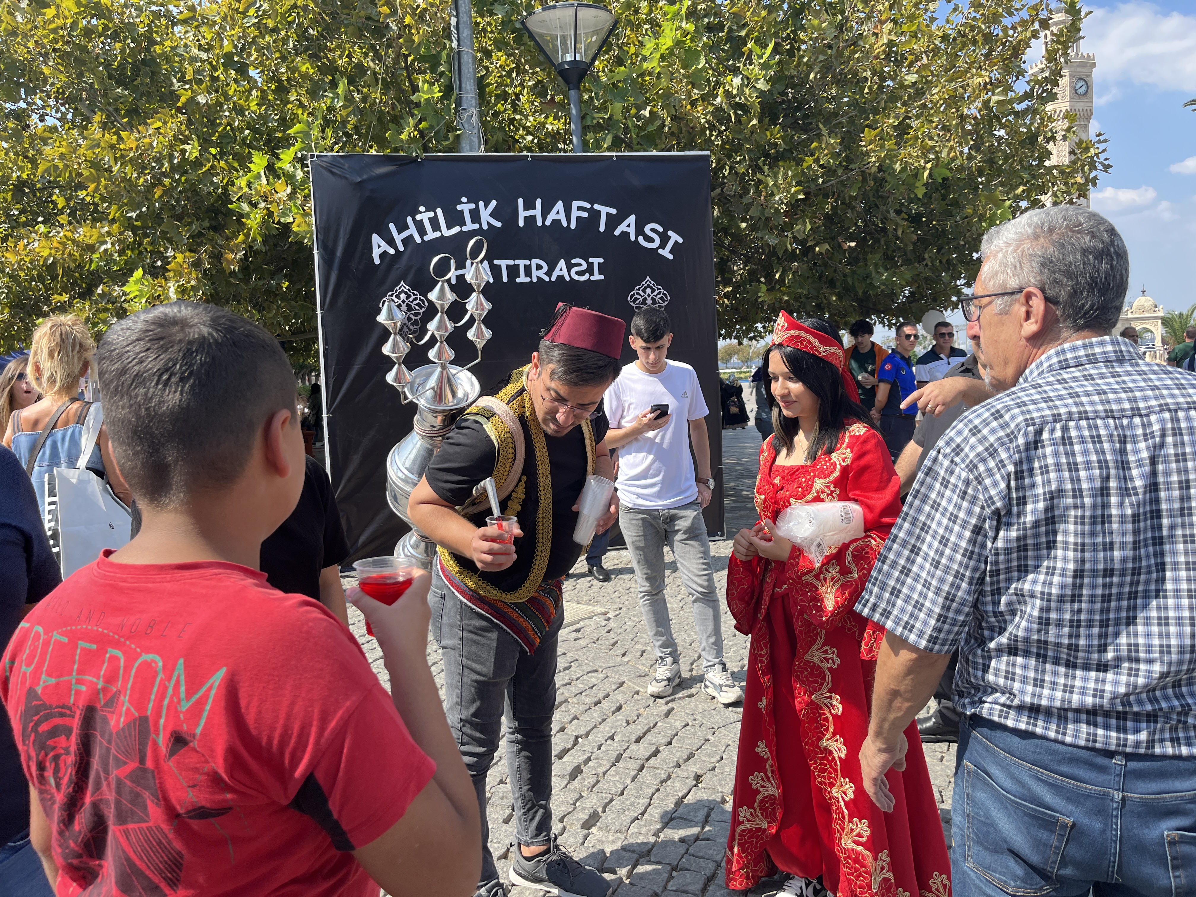 İzmir'de 37. Ahilik Haftası Esnaf Birliği Tarafından Düzenlendi