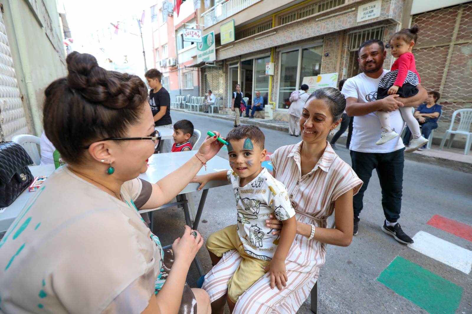 Sokak Senin’e coşkulu final
