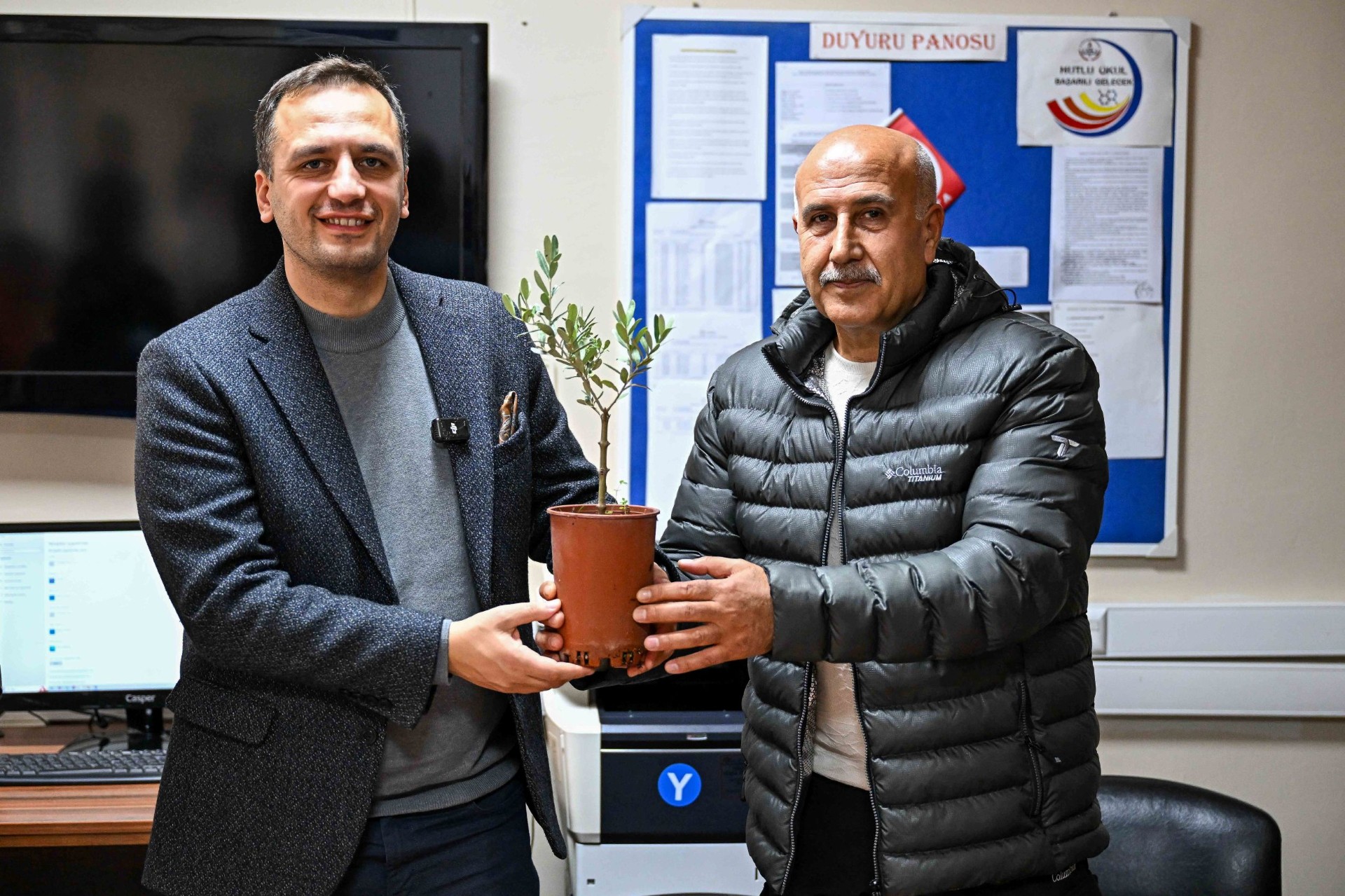 Bornova’da 24 Kasım hediyesi: Ölmez ağaç