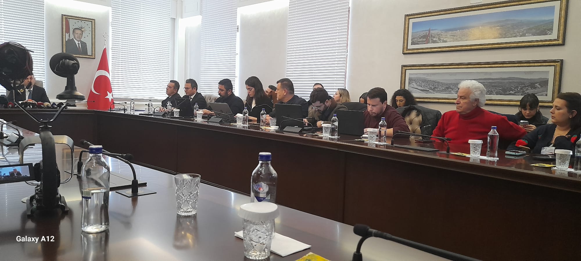 İzmir Valisi Süleyman Elban'dan Güvenlik ve Asayiş Toplantısı