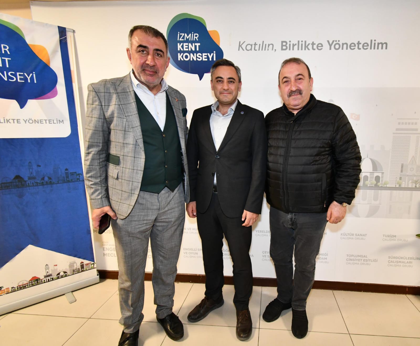 İzmir Konfederasyonu’ndan İzmir Kent Konseyi Başkanı Özgür Topaç’a Hayırlı Olsun Ziyareti