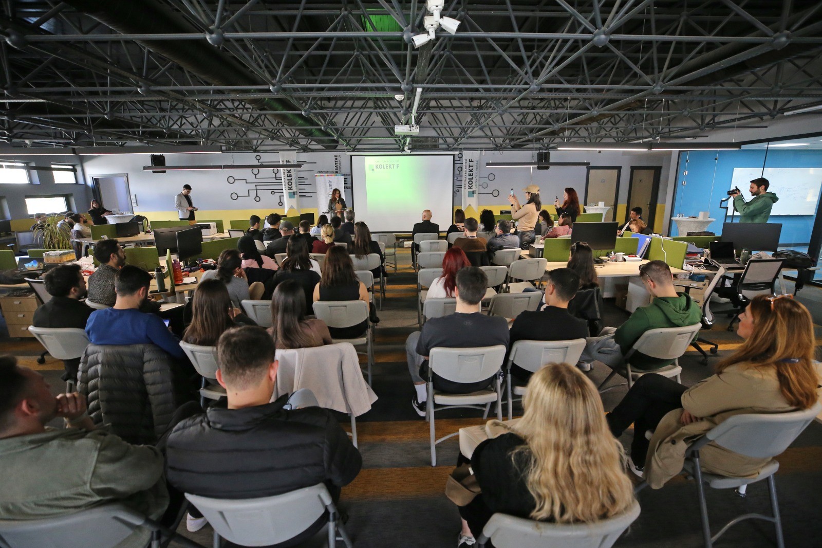 Girişim Kampı’25 @Karşıyaka Kolektif kapılarını açtı Sürdürülebilir girişimciliğin öncüleri gençlerle buluşuyor