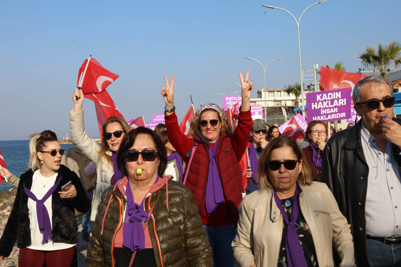 Türkiye’de ilk; Güzelbahçe’de 8 Mart’ta Tersine Yürüyüş Düzenlendi