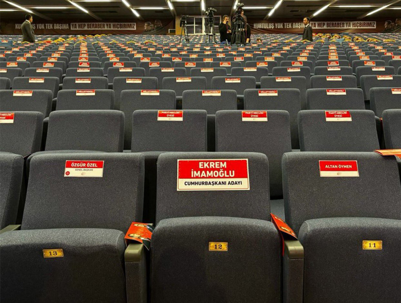 CHP'de kurultay günü: "İrade milletindir!"