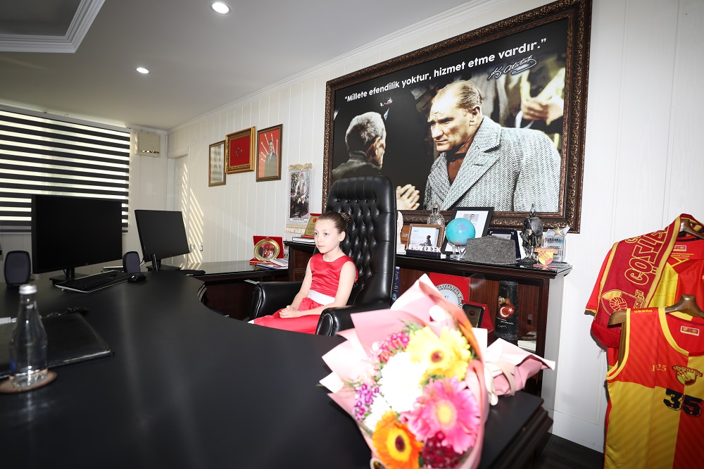 Menderes’te Makam Çocuklara Emanet