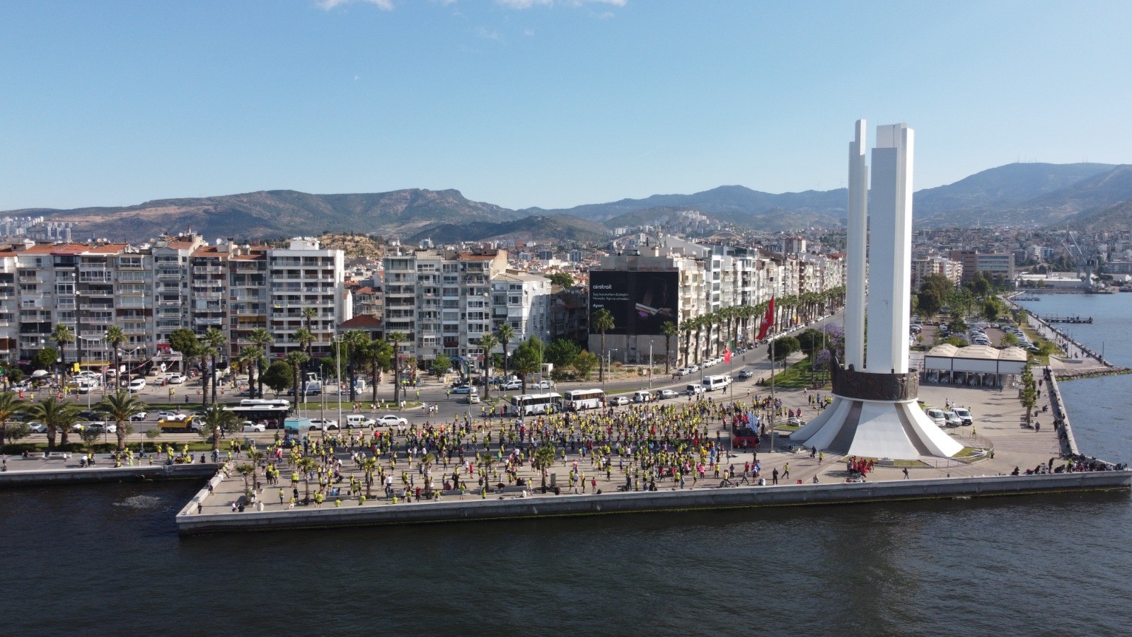 Karşıyaka, Anneler Günü’nde Zübeyde Hanım’a koşuyor