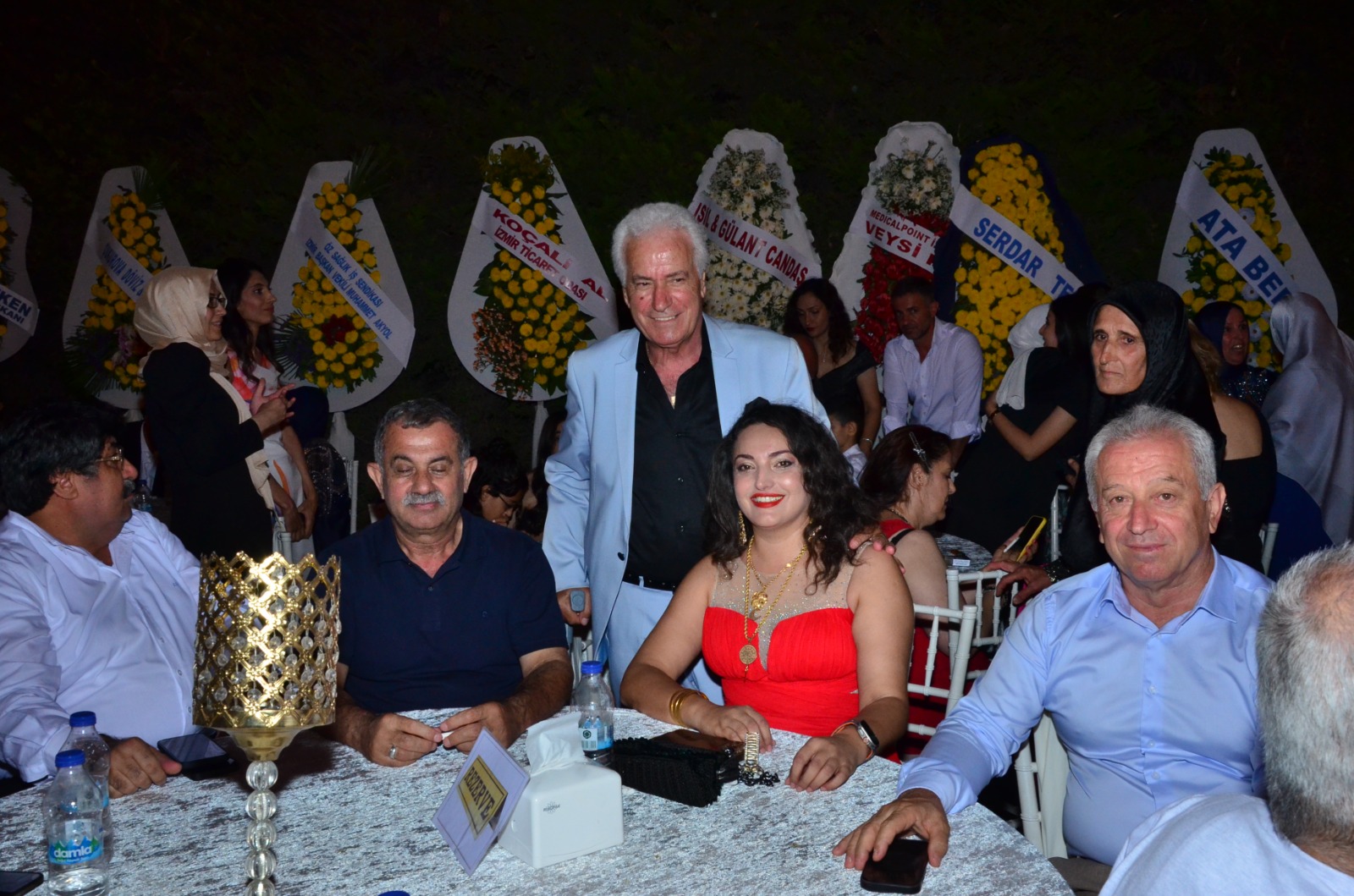 Alptekin ve Dündar Ailelerinin mutlu günü: Gülten ve Furkan Dünyaevine Girdi