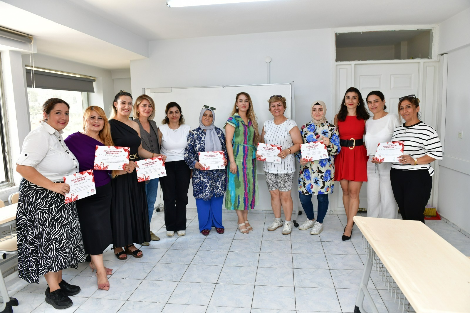 Çiğli’ye hizmette; eşitlik ve hızdan ödün yok Belediye Başkanı Onur Emrah Yıldız;  “ Her mahallemize dokunuyor, her sese kulak veriyoruz.”