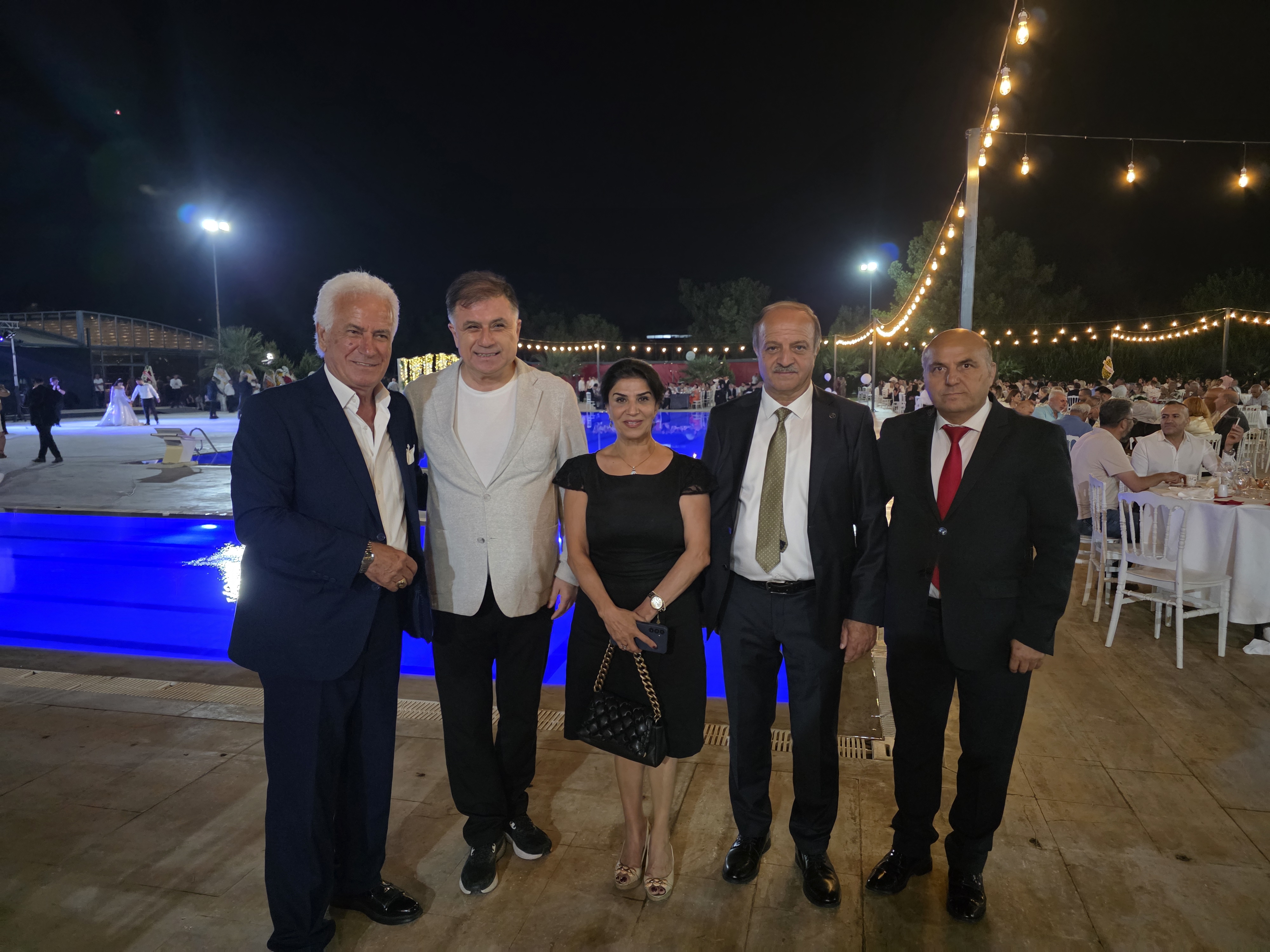 ANLI ŞANLI DÜĞÜN! FEYZA VE ATAKAN DÜNYAEVİNE GİRDİ