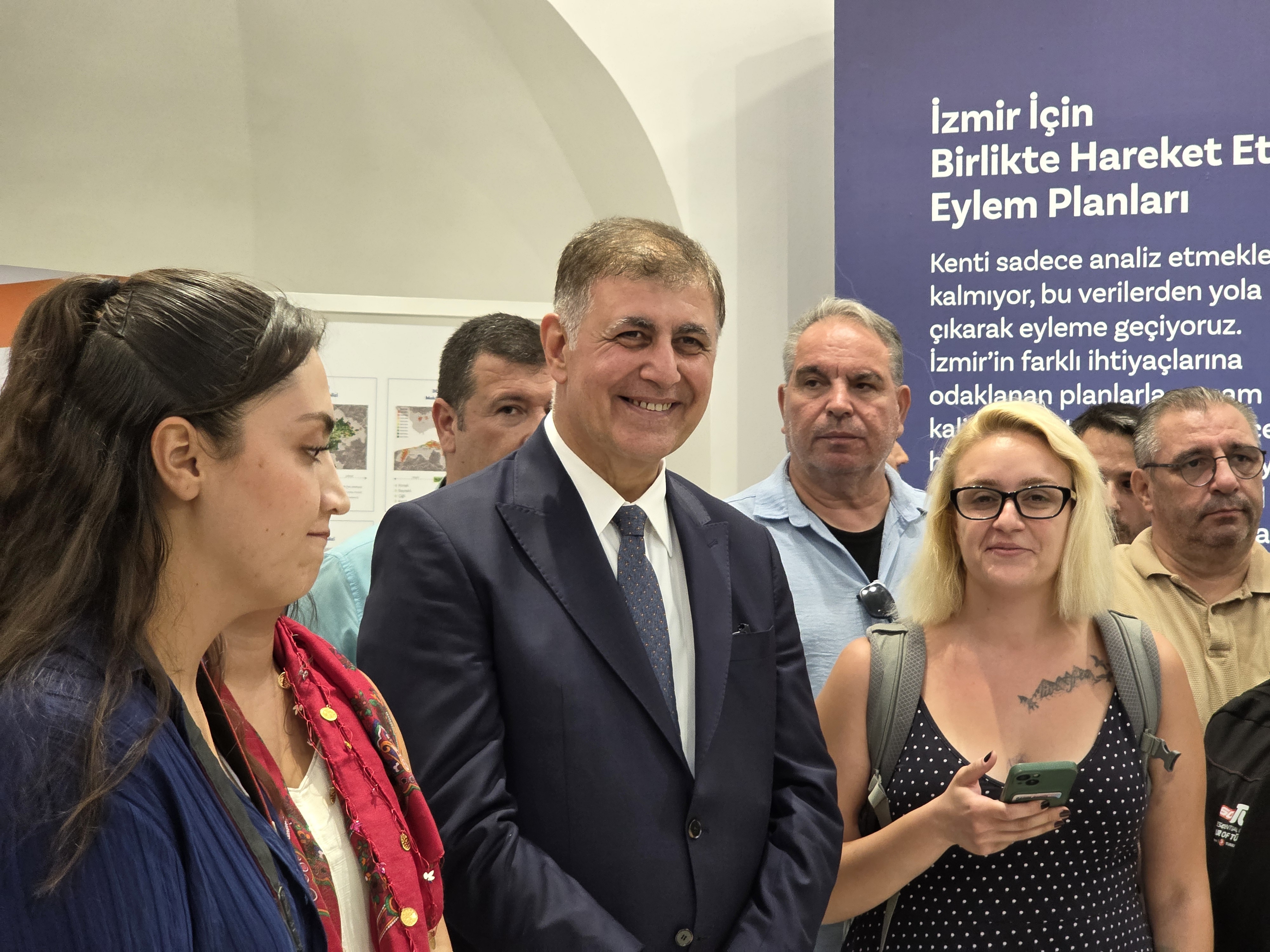 İZPA Bilime, Cemil Tugay Kentlilere Güveniyor: 'Sadece Eleştirmeyin, Katılın!'