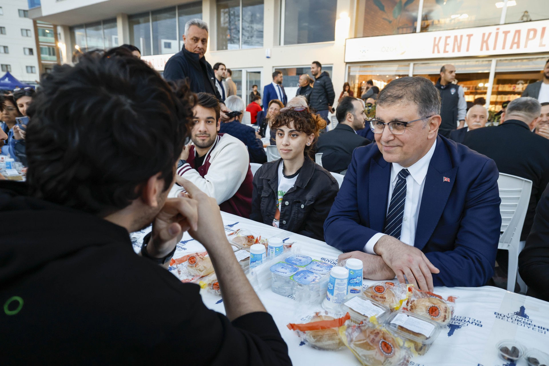 Çünkü İzmir gençleriyle güzel