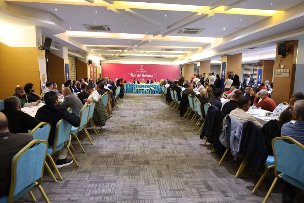 AK Parti’den İzmir’de, 'Bir Sofra'da İlle de Roman' buluşması!