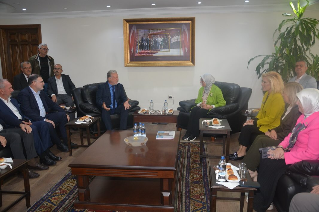 AK Parti Genel Başkan Yardımcısı Belgin Uygur’dan İESOB’a Ziyaret