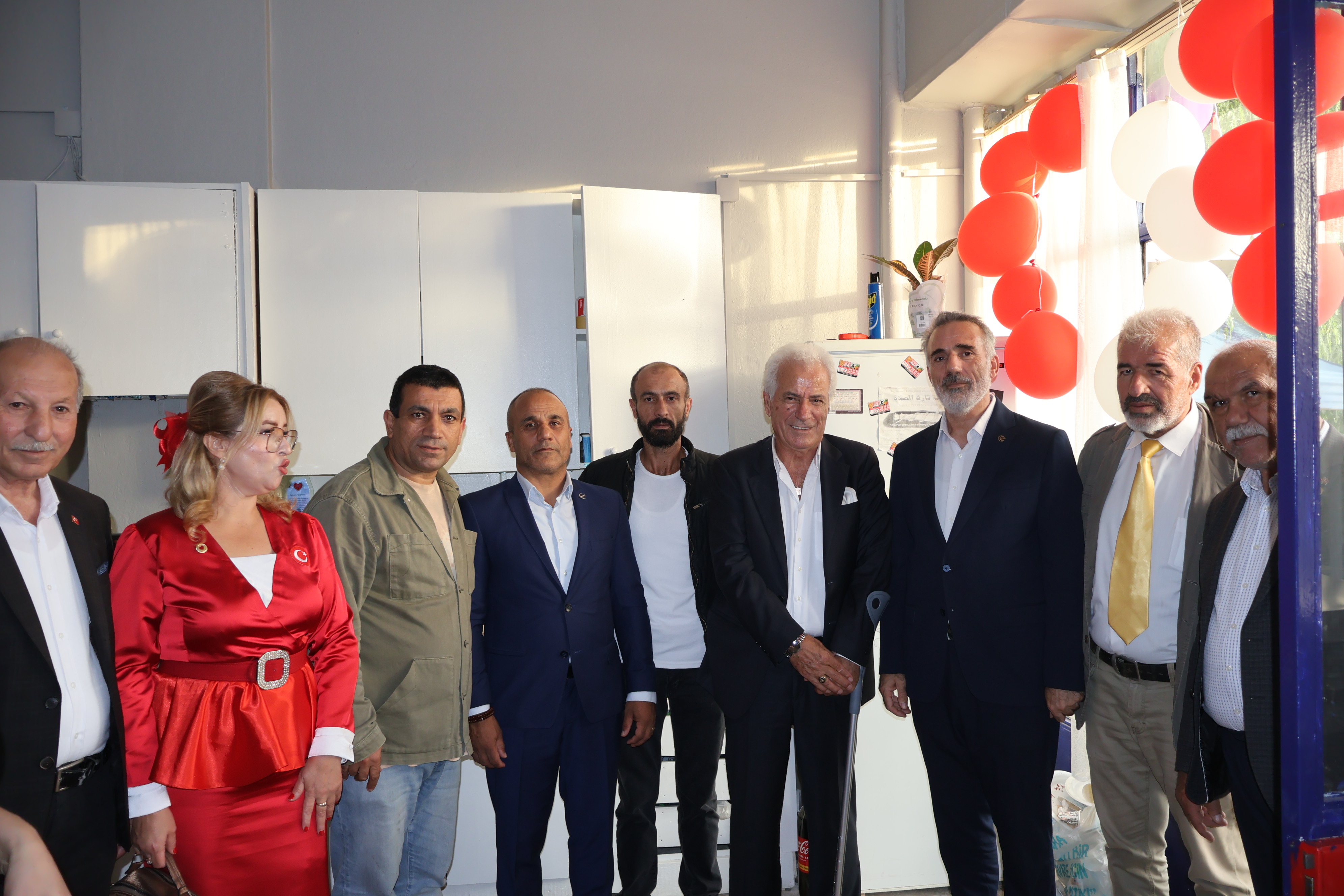 İZMİR'DE ENGELLİLER İÇİN UMUT KAPISI AÇILDI: "GERÇEK ENGEL, ZİHİNLERDEKİ AYRIMCILIKTIR"