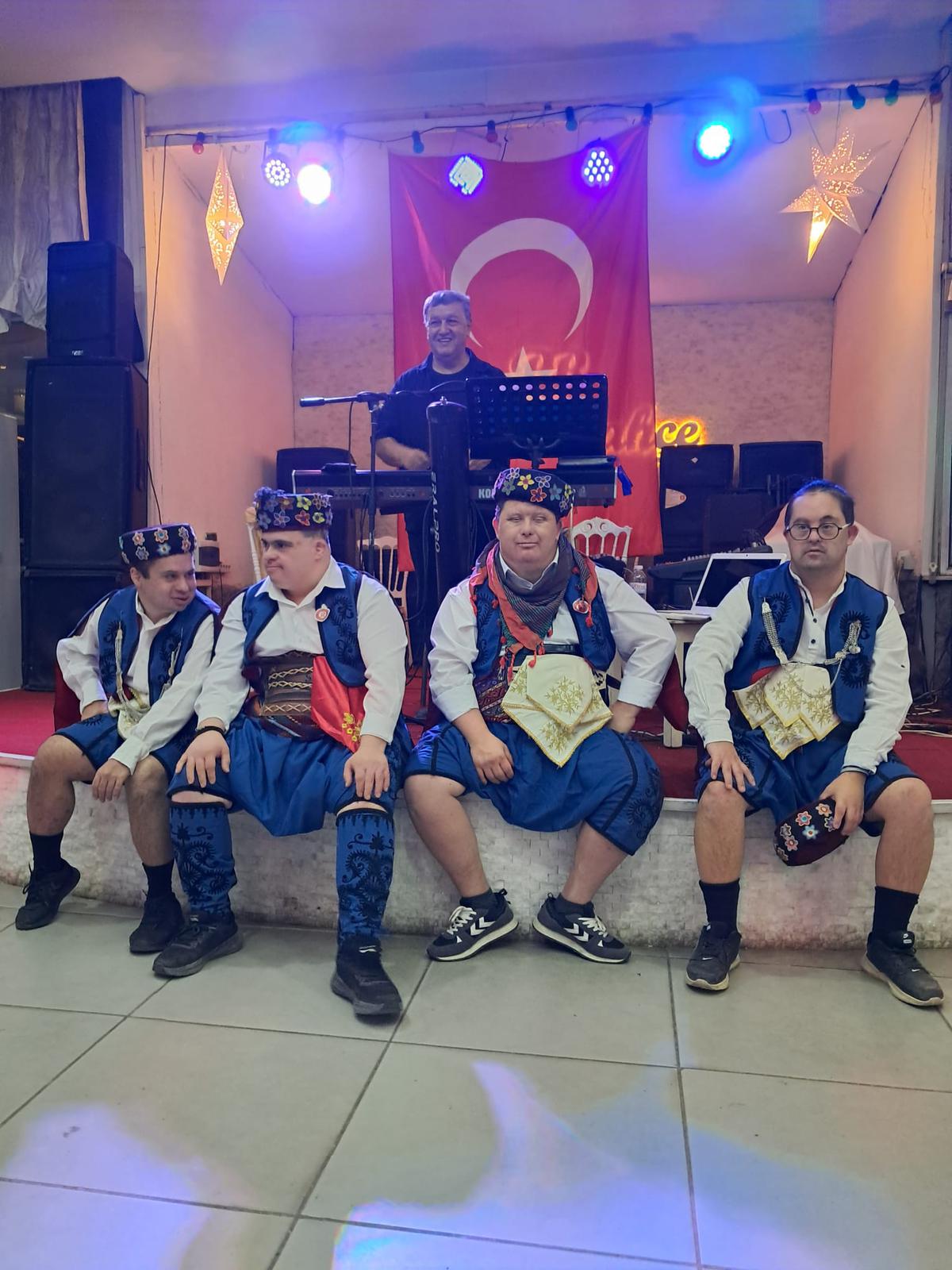 Mine Kapı yazdı...