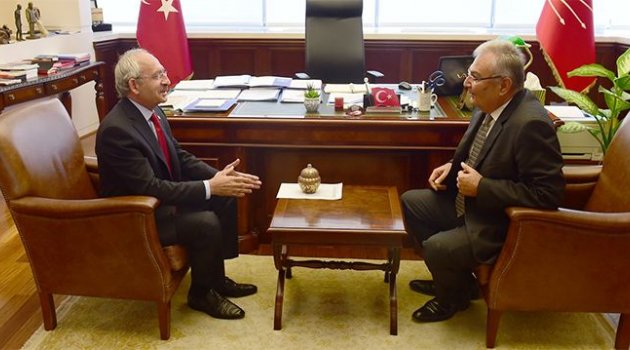 Deniz Baykal Kemal Kılıçdaroğlu ile Görüştü