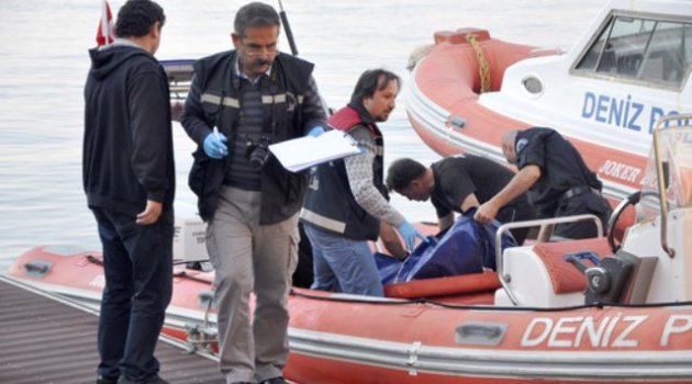 Denizden Bir Erkek Cesedi Çıkarıldı