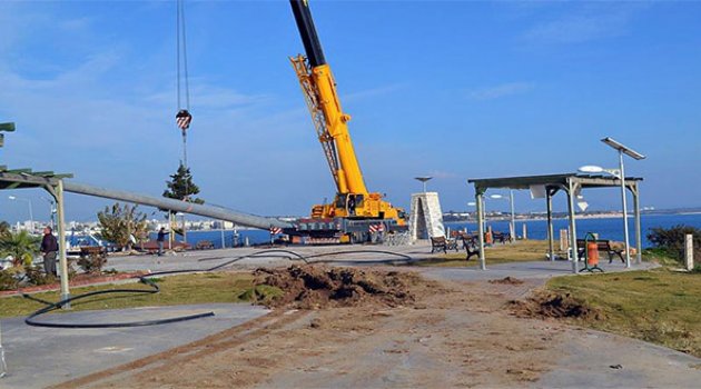 Didim'deki Türk bayrağı Yunanistan'dan Görülecek