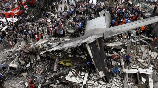 Endonezya'da Katliam Gibi Kaza