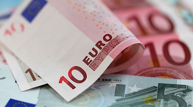 Euro 15 ay sonra ilk kez 3 lirayı aştı