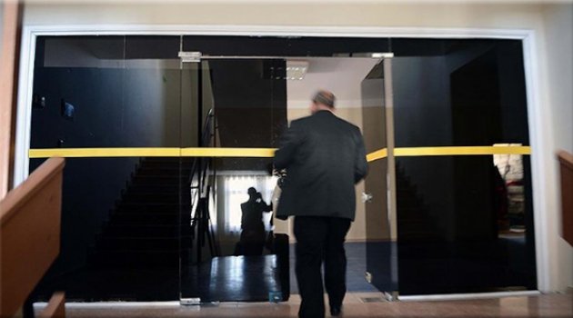 FETÖ'nün Okulunda Zincirli,Siyah Camlı Gizli Odalar