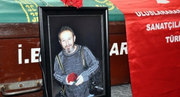 Gazeteci Sedat Peker Son Yolculuğuna Uğurlandı