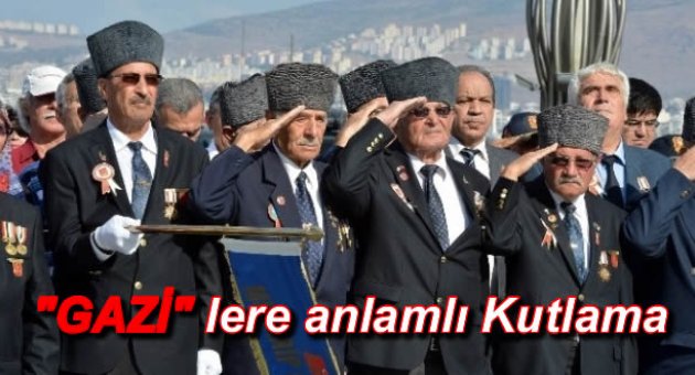 Gaziler Günü İzmir'de Törenle Kutlandı