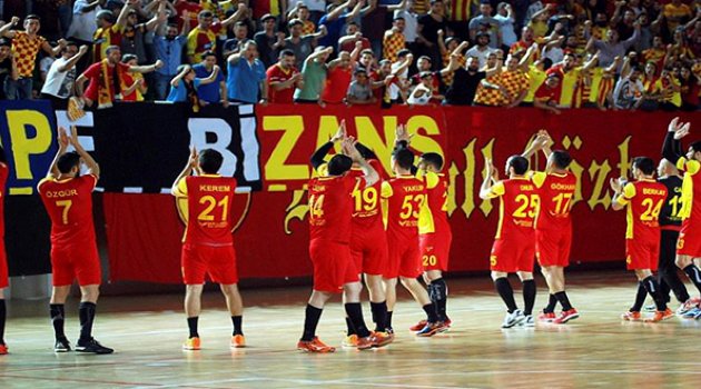 Göztepe Finalde
