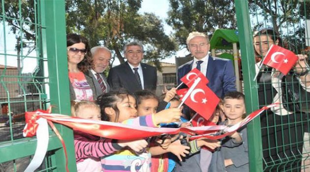 Güzelbahçe’de Çocuklara Bayram Armağanı