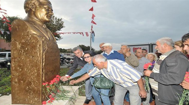 Güzelbahçeliler, Ahmet Taner Kışlalı’yı Unutmadı