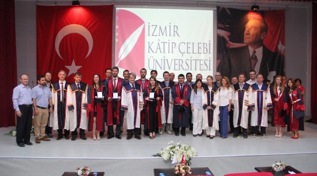 İKÇÜ'nün İlk Mühendisleri...